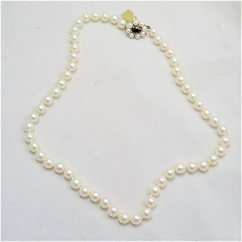 Pearl Necklace With Pearl Set Clasp