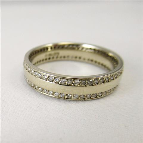 Ladies Diamond-Set Wedding Ring