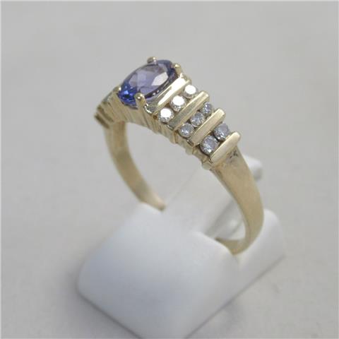 Diamond & Tanzanite Ring