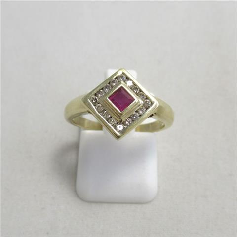 Ruby & Diamond Ring